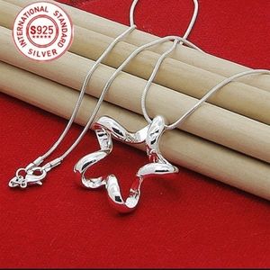 Starfish Pendant Necklace